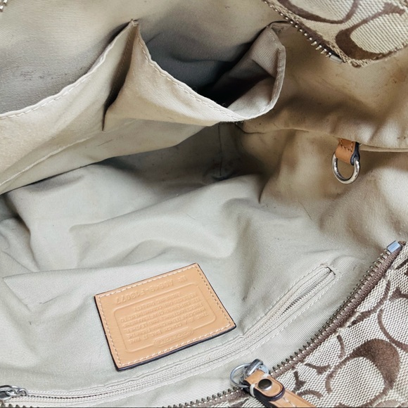 Coach Handbag - Picture 6 of 9